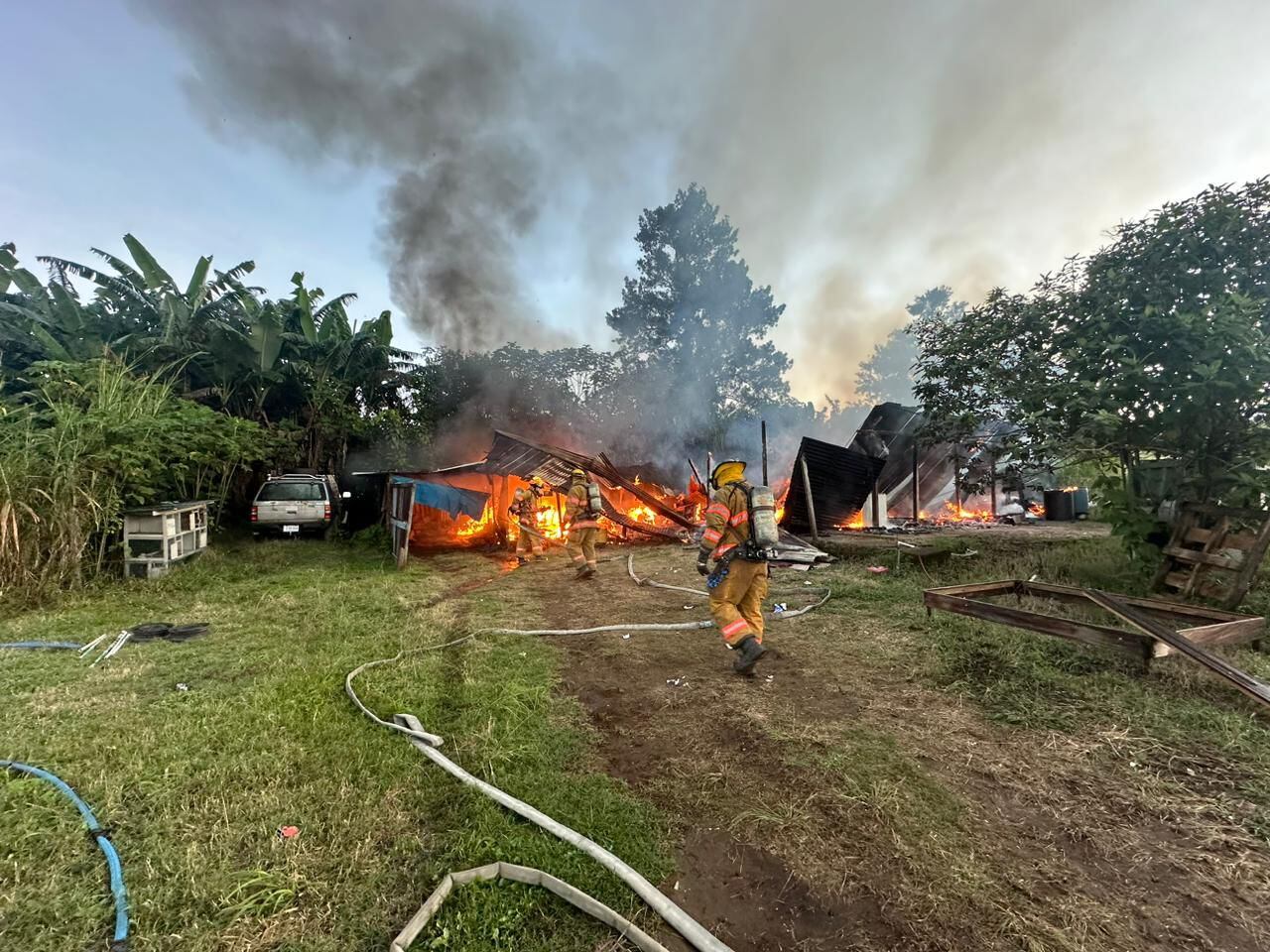 Una persona falleció en el incendio de su casa en Heredia