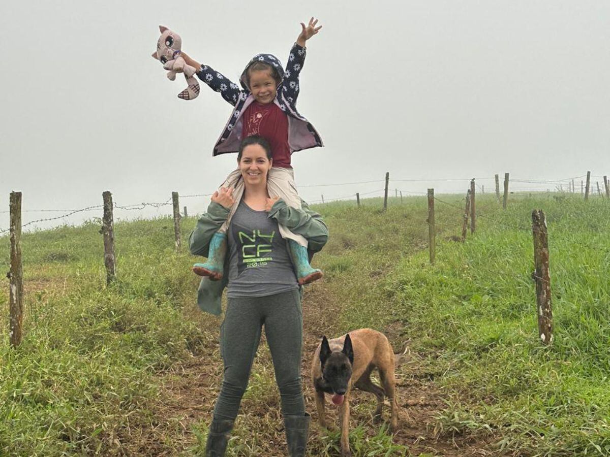 Elky le ha transmitido el amor por los animales a sus hijas.
