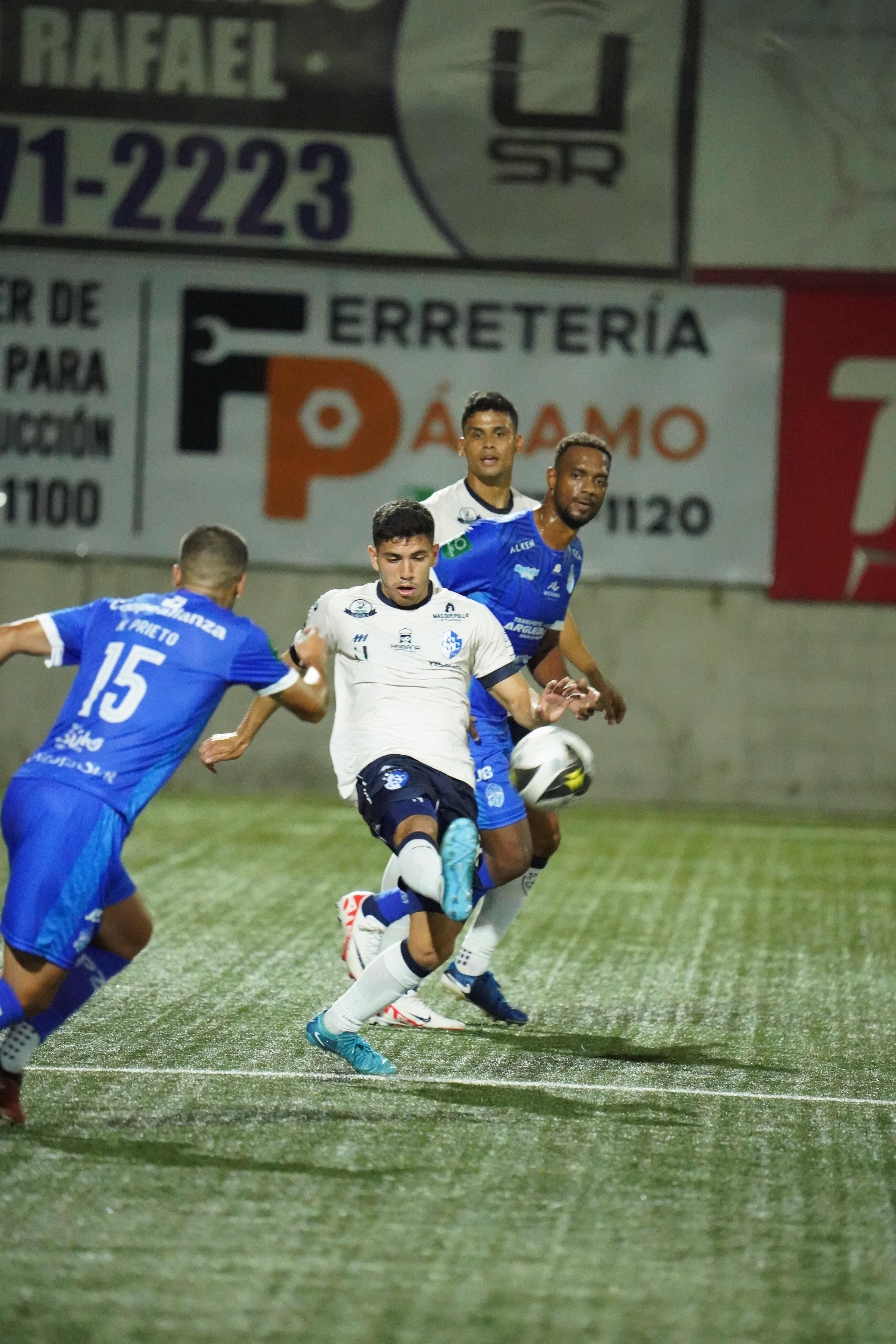 Pérez Zeledón - Cartaginés, estadio Municipal de Pérez Zeledón