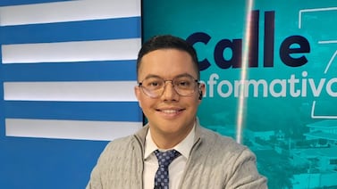 Pablo Campos le llamó la atención a periodista de Teletica en pleno programa en vivo