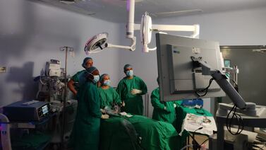 Hospital de Limón debutó con impresionante cirugía en partes nobles de niño