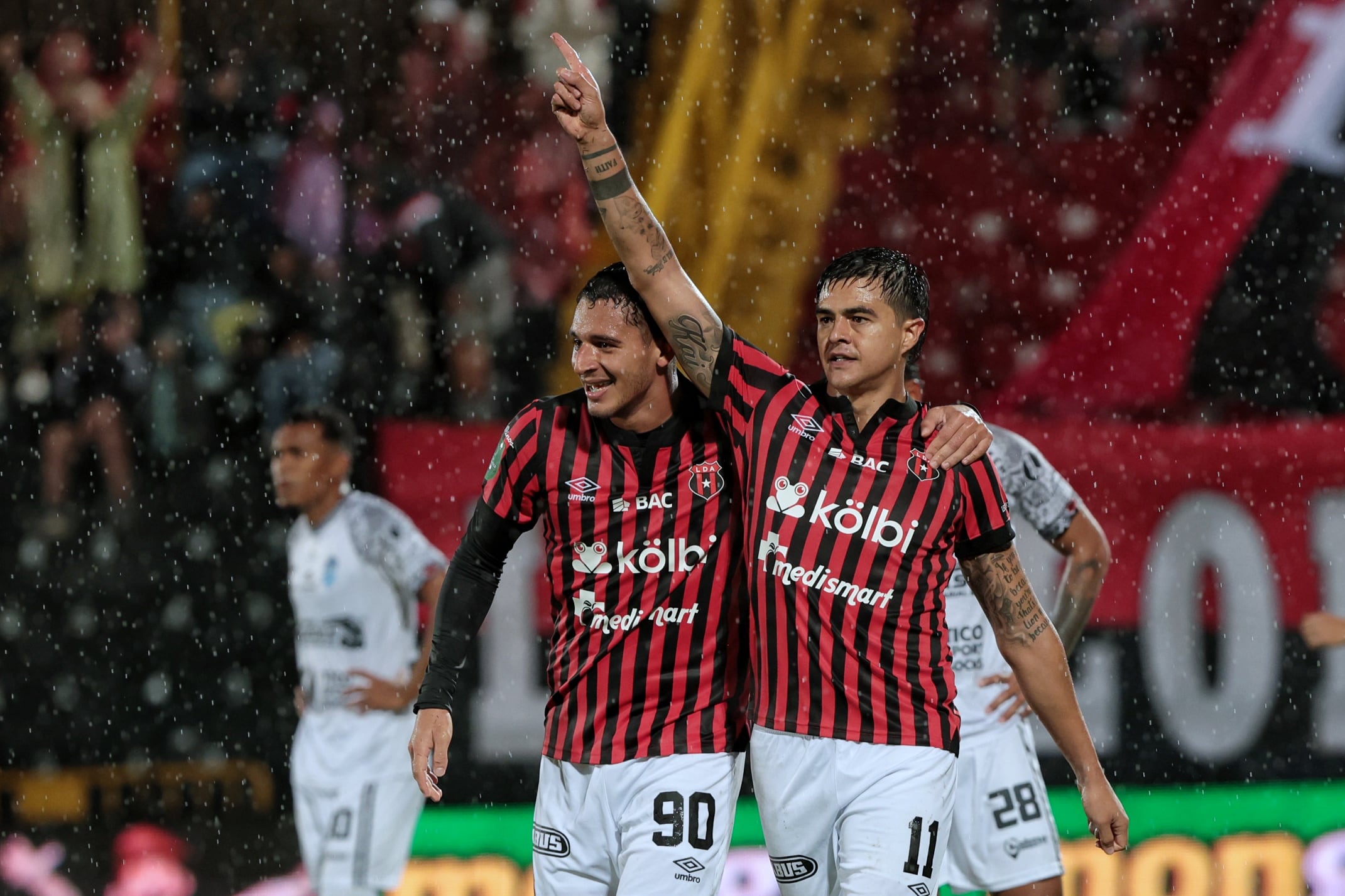 26/10/2025/ Juego entre Liga Deportiva Alajuelense vs Perez Zeledón por la jornada 14 del torneo apertura de la Liga Promerica en el estadio Alejandro Morera Soto / foto John Durán