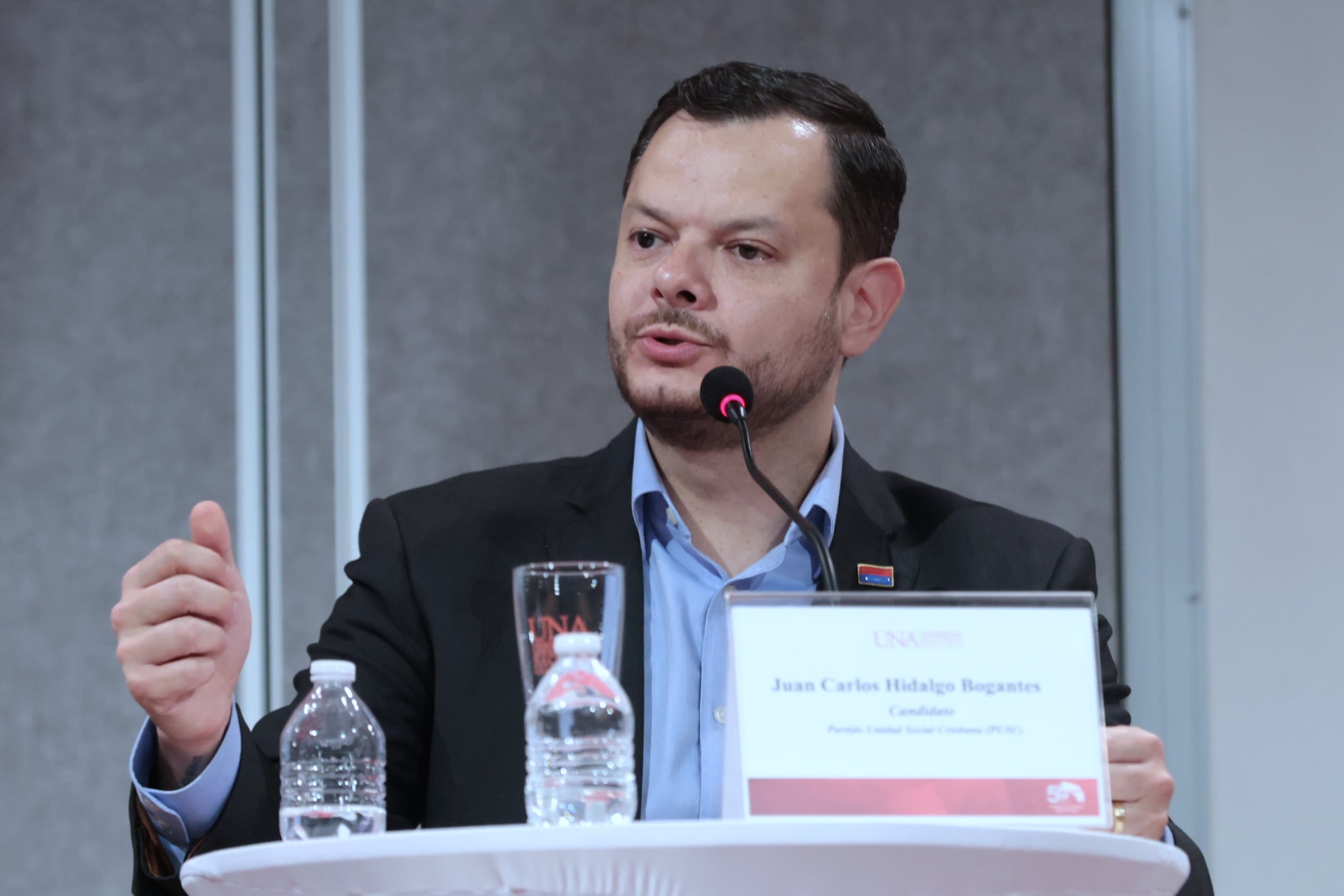 Candidatos a la presidencia de la república durante Debate Presidencial en la UNA