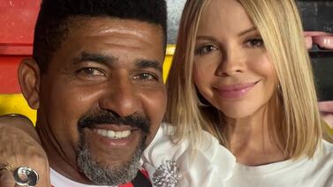 Esposa de Austin Berry muestra cómo le quedó la frente al caerle encima barra de hacer ejercicios