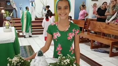 Por primera vez una niña de 11 años vestirá a la Virgen de Los Ángeles
