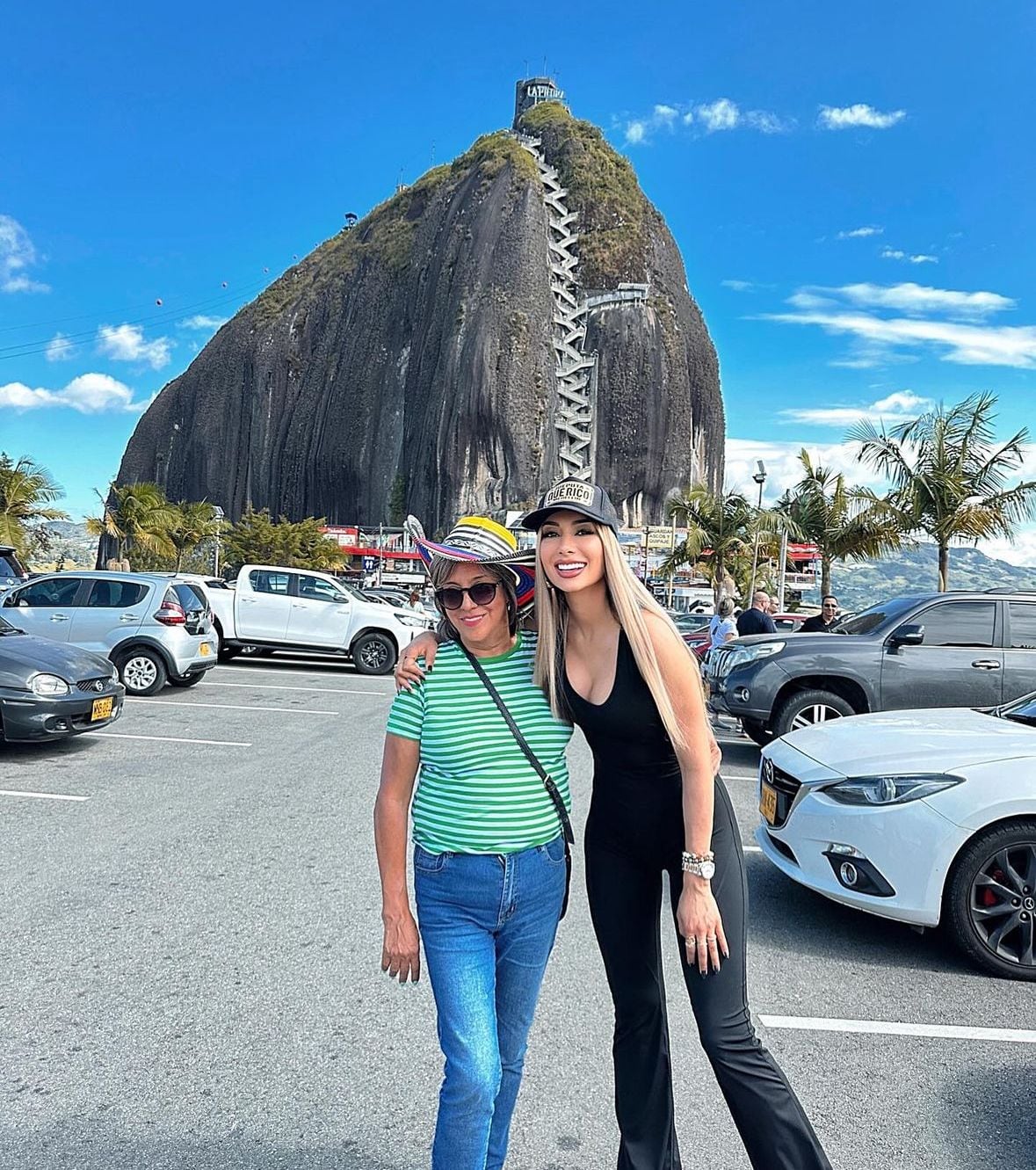 Elena Correa y su mamá