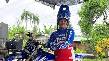 Joven mamá reabrió el taller de soldadura de su esposo asesinado por haber visto otro crimen