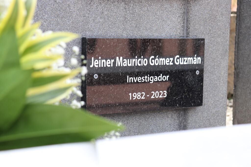 Homenaje para agentes del OIJ fallecidos en el cumplimiento del deber. Foto OIJ.