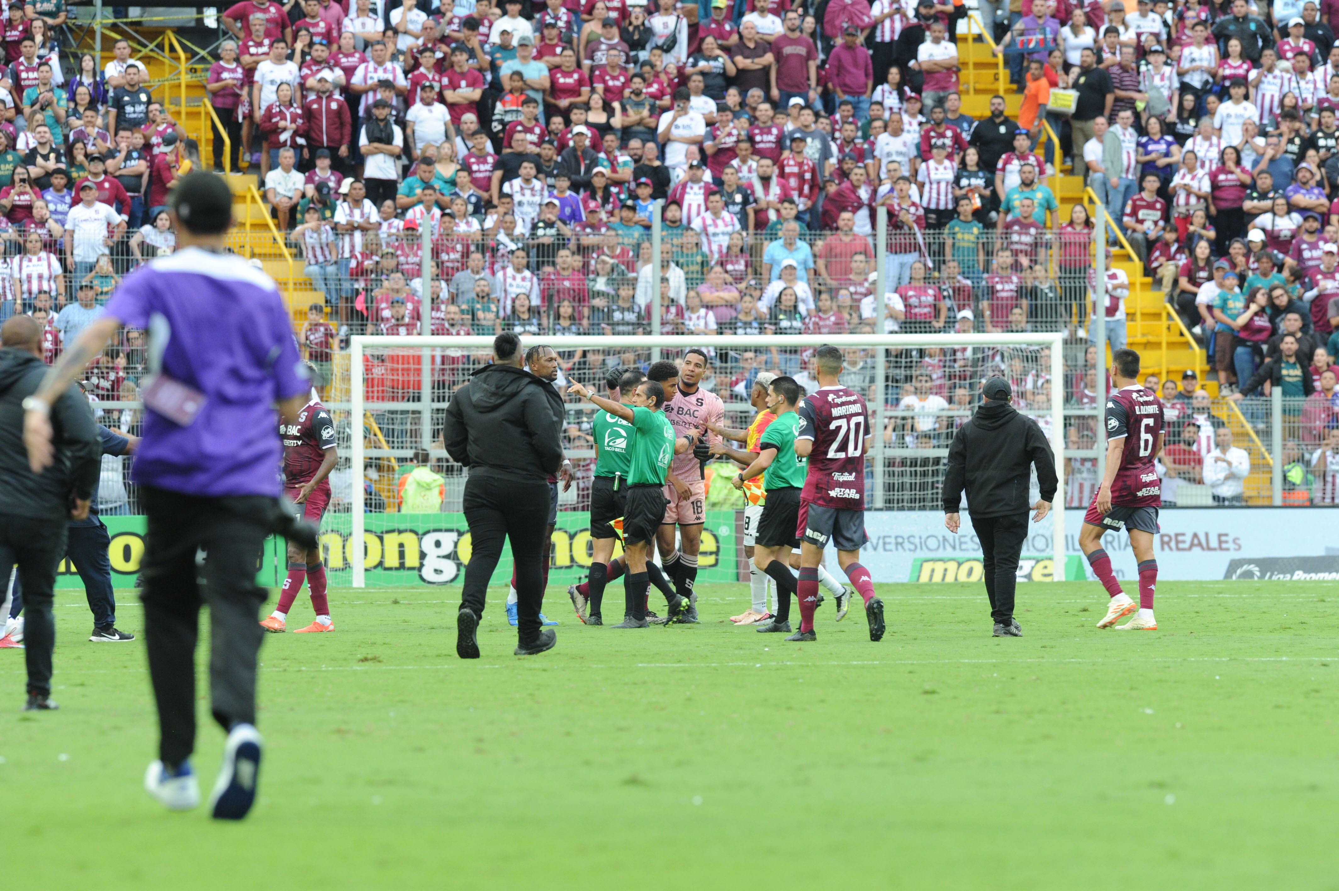 Saprissa vs Herediano SEMIFINALES.