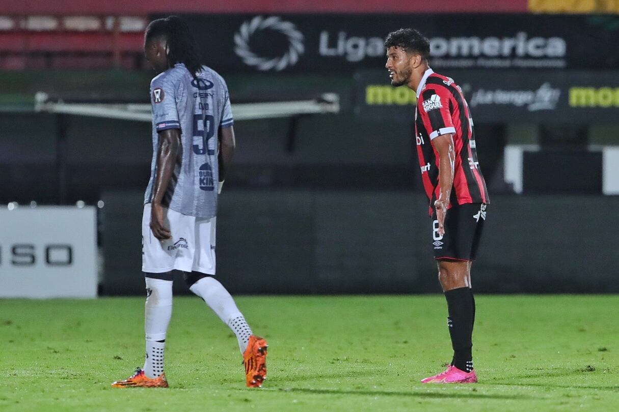 13/09/2023/ Juego entre Liga Deportiva Alajuelense vs Club Sport Cartaginés por la jornada 9 del torneo apertura de la Liga Promerica en el estadio Alejandro Morera Soto / foto John Durán