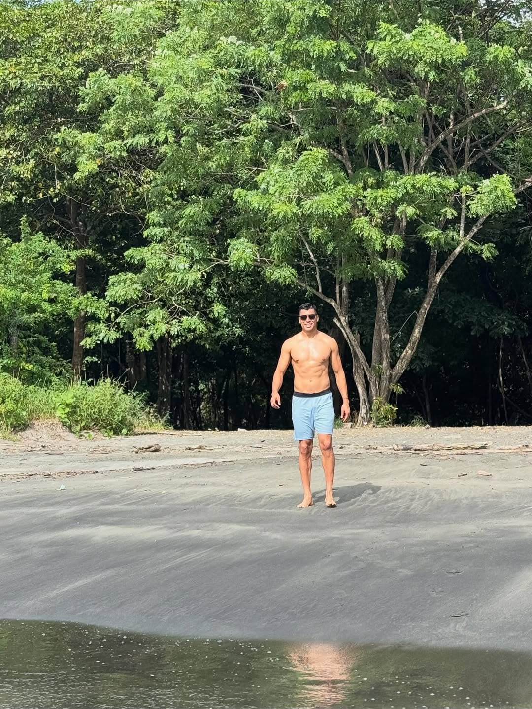 A Antonny Monreal le encanta la playa.