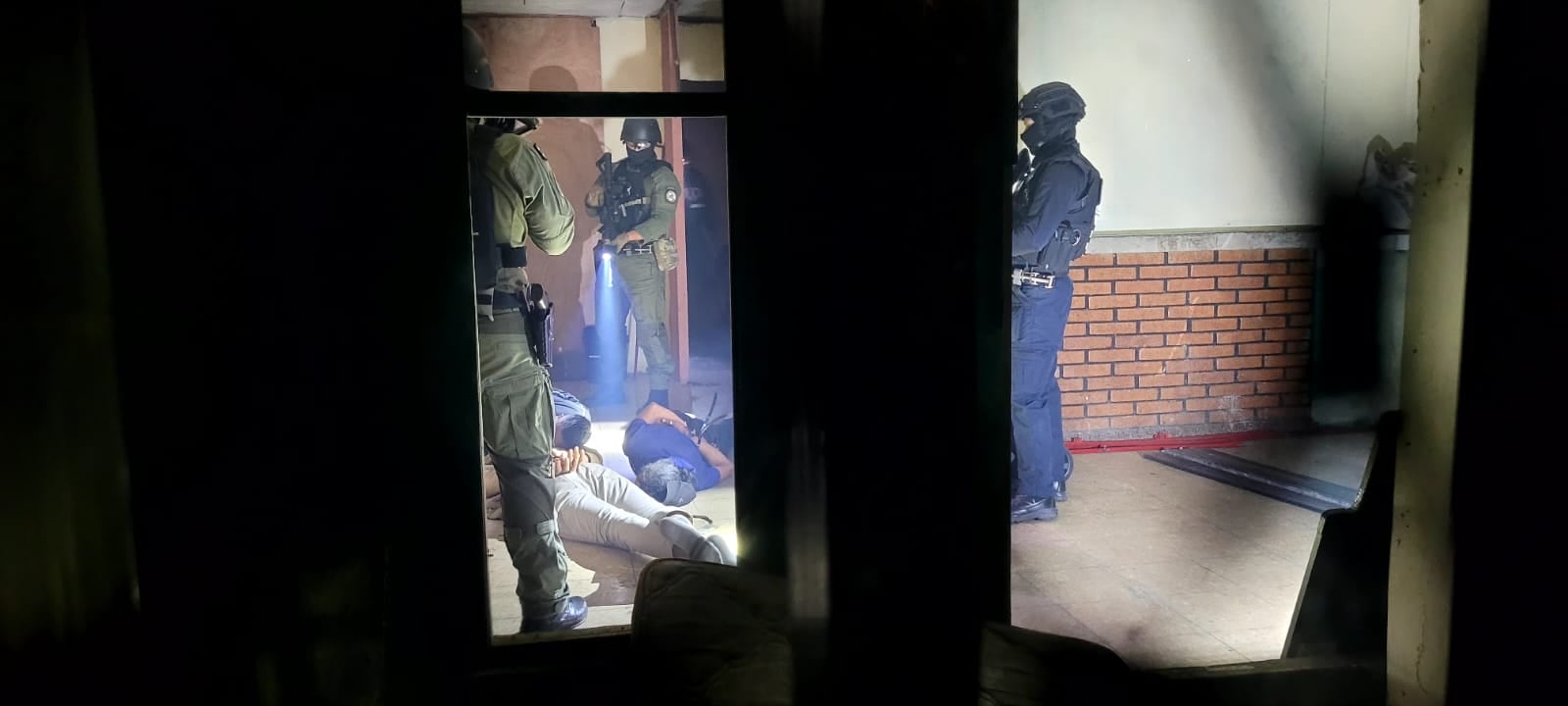 “Abuela”, “Ñato” y “Peter la Anguila”, parte de los detenidos de conformar la banda del Gordo Julio en Cartago. Foto: MSP