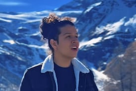 Davis Núñez se topó a famosa youtuber volando a Costa Rica