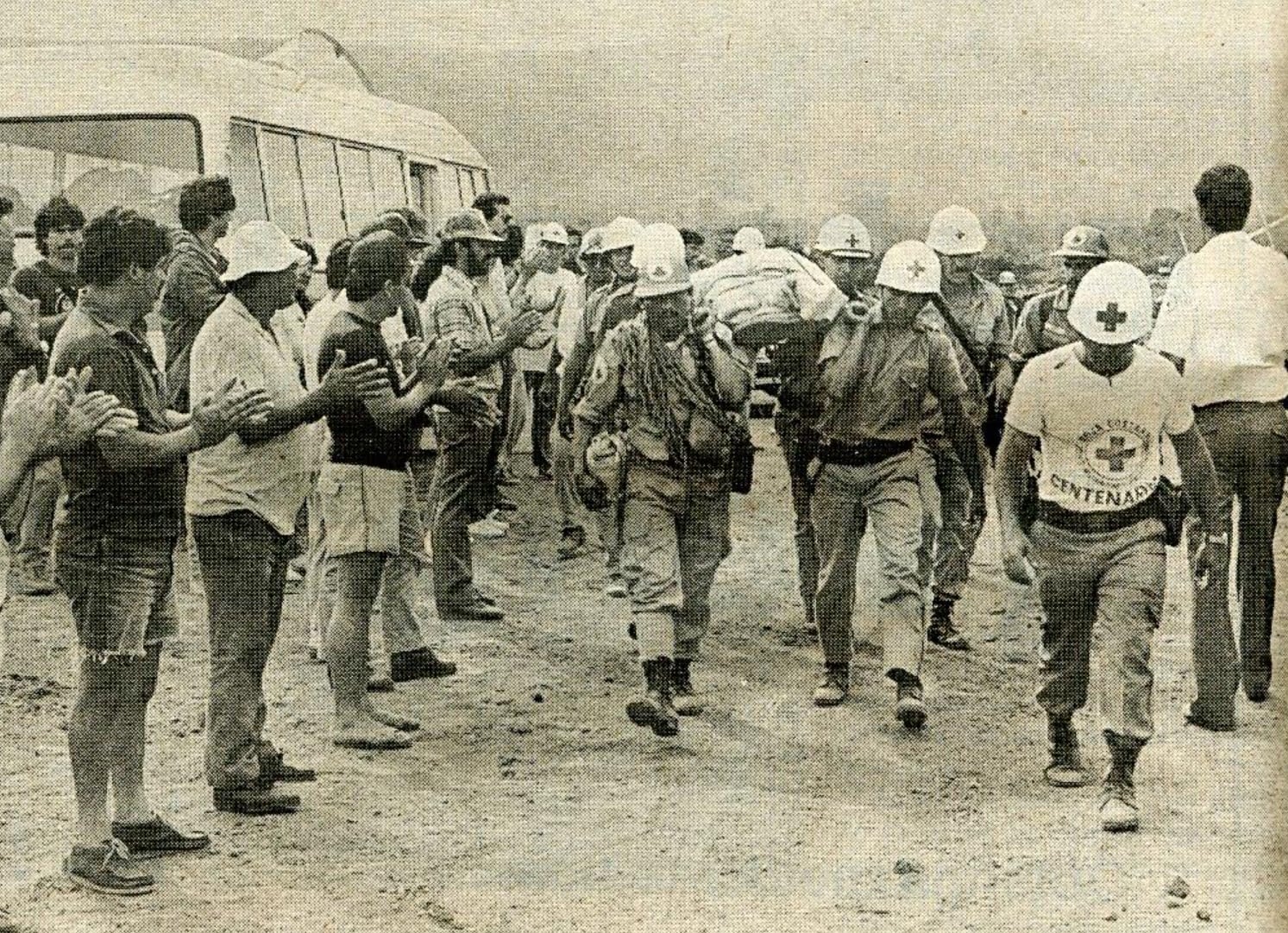 Luis Guillermo Vega, cruzrojista. Novelón extracción cuerpo volcán Arenal.