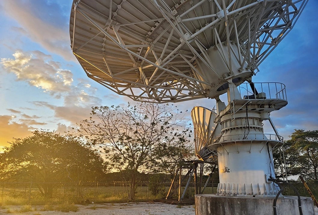 Costa Rica quiere dejar de depender de datos extranjeros para entender cómo nos afecta el Sol, y por eso la Universidad de Costa Rica (UCR) se tiró al agua con un proyecto científico pionero que busca predecir el clima espacial y sus impactos en nuestro país.
