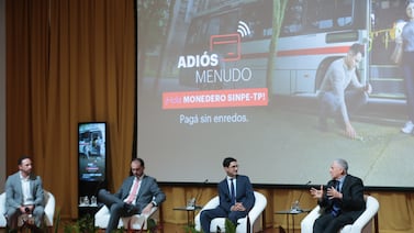 ¡Adiós menudo para el pase del bus! ahora se paga con tarjeta