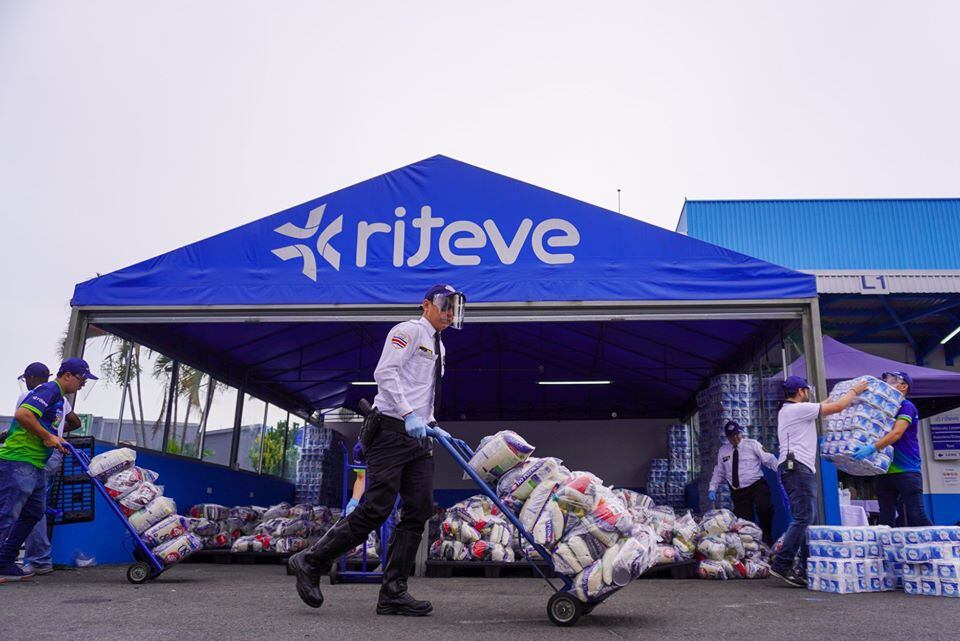 Riteve, Tránsito y Fuerza Pública alegraron 750 familias