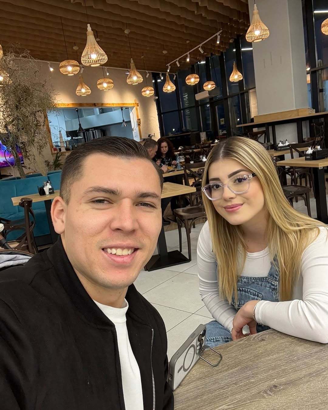 Carlos Mora y su esposa Pamela. Instagram Pamela Mora.