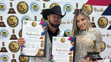 Melissa Mora fue muy bien acompañada a México y a que no adivina con quién