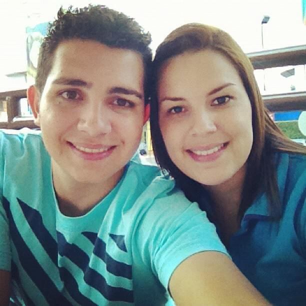 Elías Alvarado, su esposa Tania Mata y su hijo Saúl. Cortesía