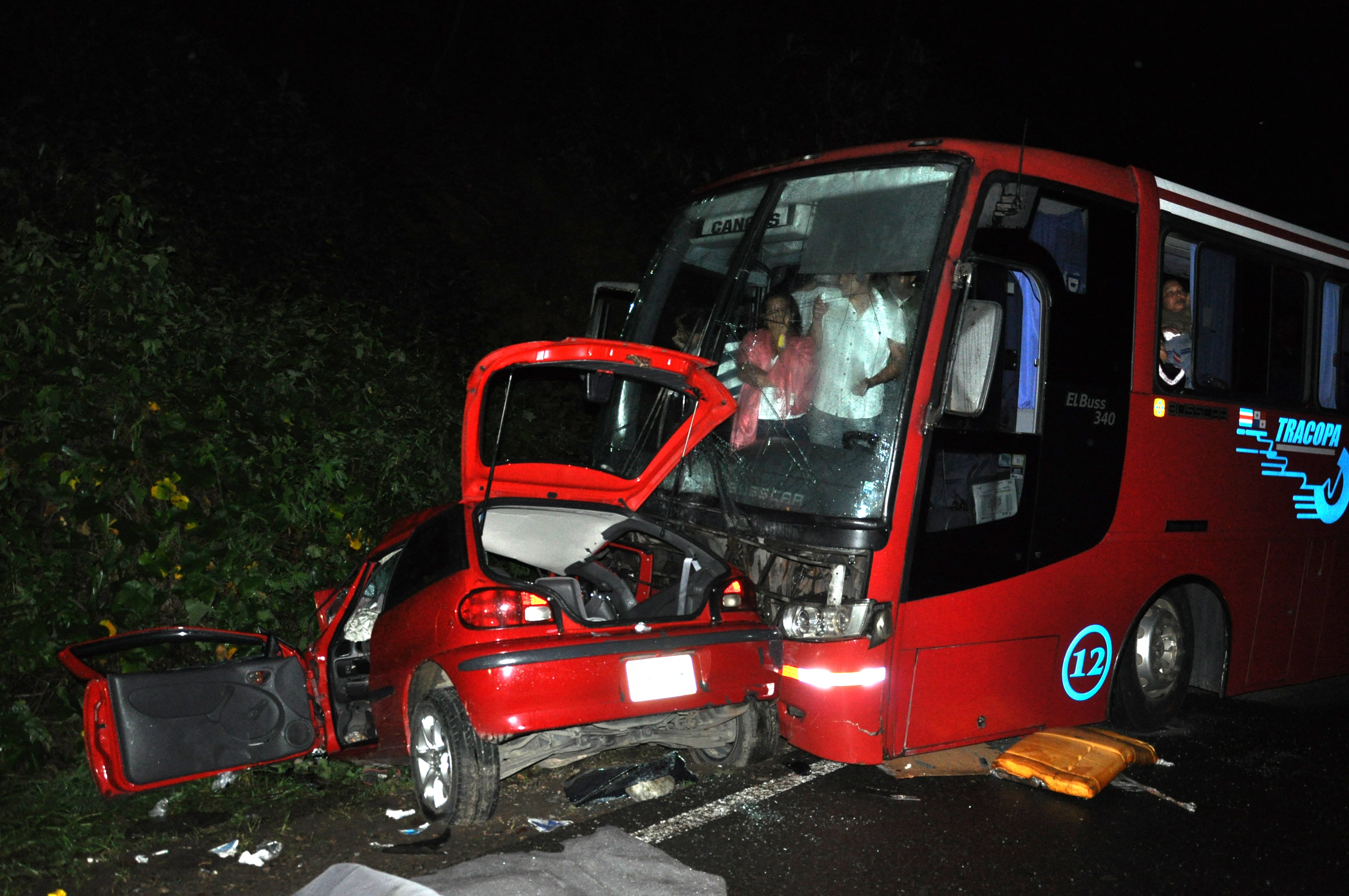 Novelón sobre Eduardo Durán Fernández, único sobreviviente de fatal accidente ocurrido en julio del 2011 en el cerro de la Muerte. Foto Archivo.