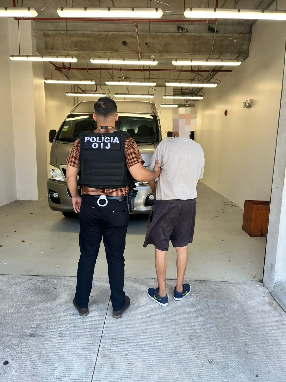 Chavarría, de 71 años, se estaba ocultando de las autoridades en Puntarenas.