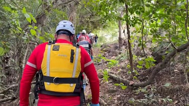 Encuentran muerto a hombre dentro del río Grande de Atenas