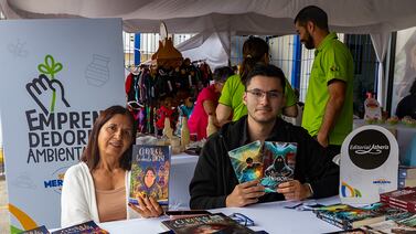 Caja de ANDE impulsa a los accionistas con la Feria de Emprendedores y Ambiental 2024