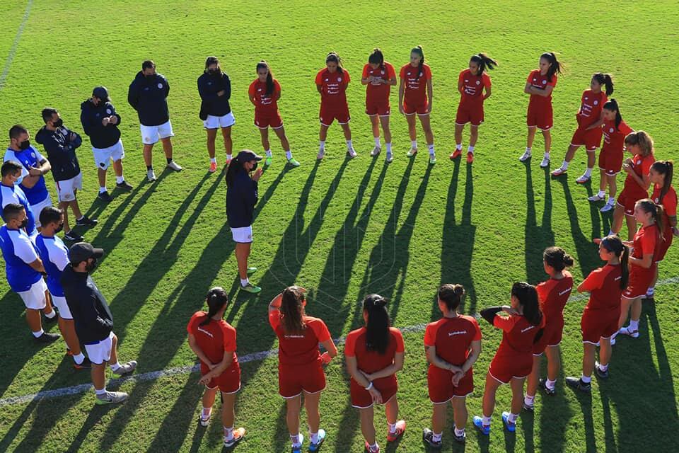 Selección femenina, entrenamientos previos al mundial. Prensa Fedefútbol.