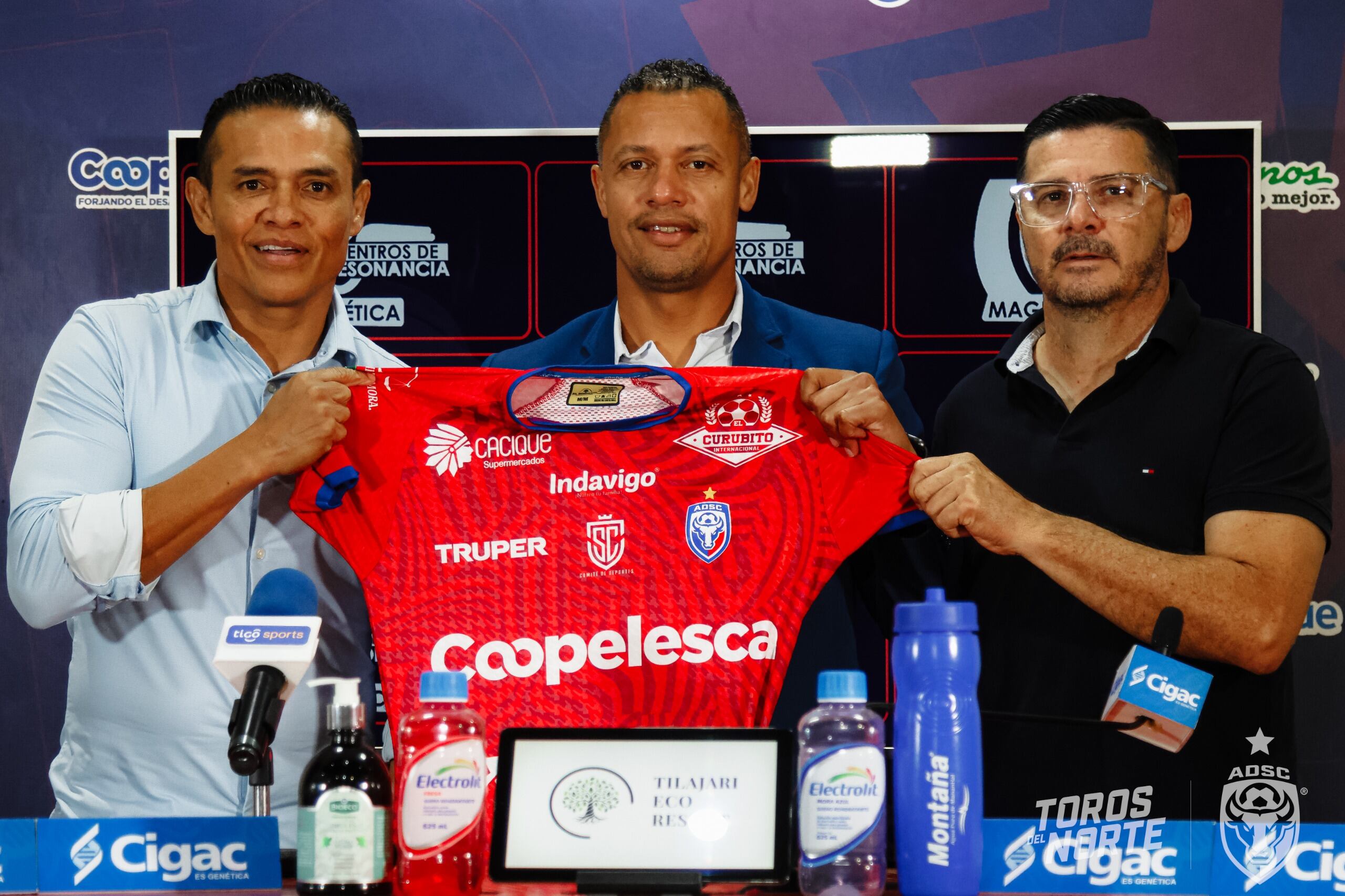 Wálter "Paté" Centeno tendrá como asistente a Sandro Alfaro en San Carlos.