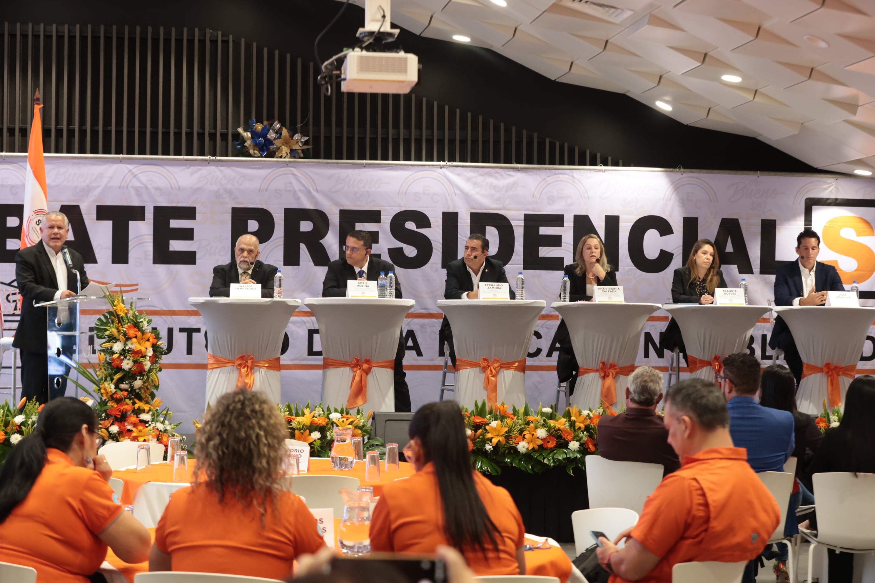 Debate de candidatos presidenciales sobre el futuro de la educación