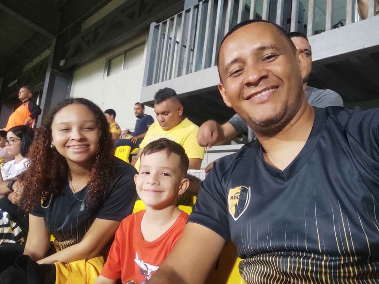 Mateo Mora, aficionado de Liberia