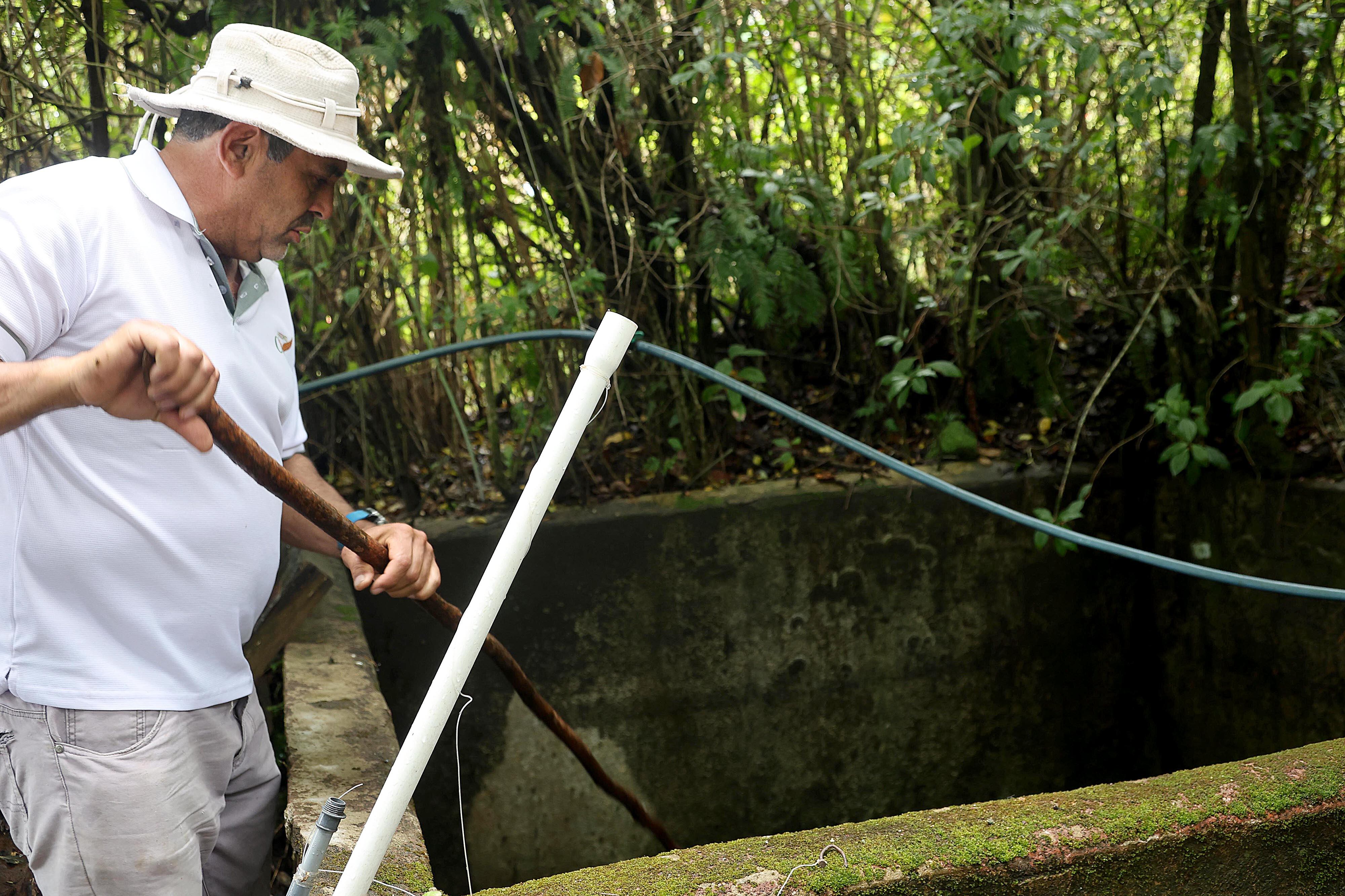 10/04/2024 Poasito de Alajuela. Laberinto Olivo, camino hacia el Volcán Poás, unos 10 kilómetros antes del parque nacional. Para vivir una experiencia diferente, para desafiarse a resolver dentro de senderos con trampa como llegar a puntos específicos como una granja, un mirador, un estanque para practicar una pesca muy peculiar y, por supuesto, encontrar la salida. Foto: Rafael Pacheco Granados