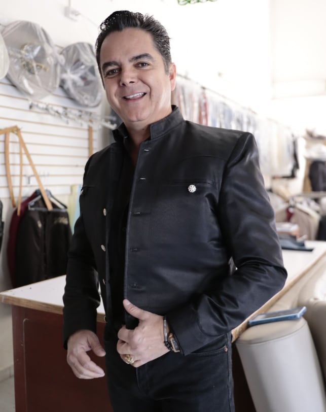 Cantante mexicano José Julián.