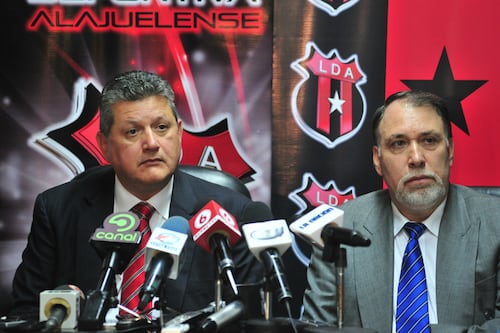 Crece la tensión electoral en Alajuelense tras los mensajes de Raúl Pinto