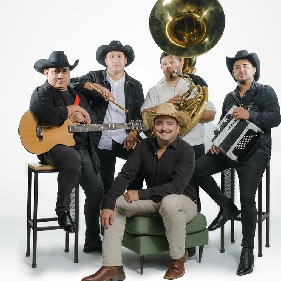 Jecsinior Jara y El Gatillazo lanzaron “Masoquista” hace unas semanas, una cumbia regional mexicana que le echa sal a la herida de los exenamorados