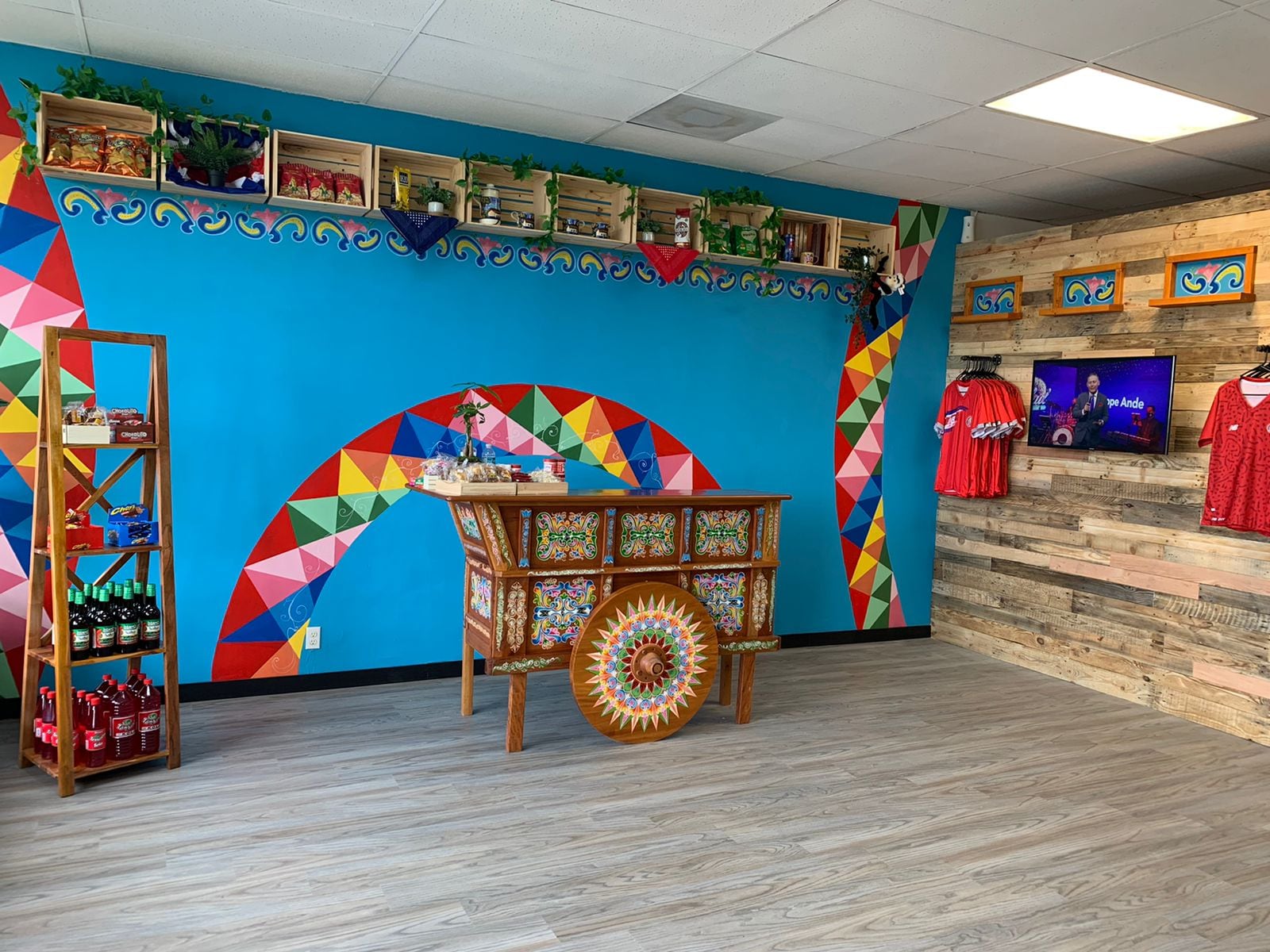 El tico Geovanny Rodríguez tiene una pulpería en Estados Unidos