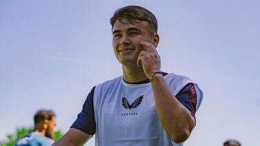 En Europa le llueven críticas a Manfred Ugalde y al FC Twente por posible salida del delantero a Rusia