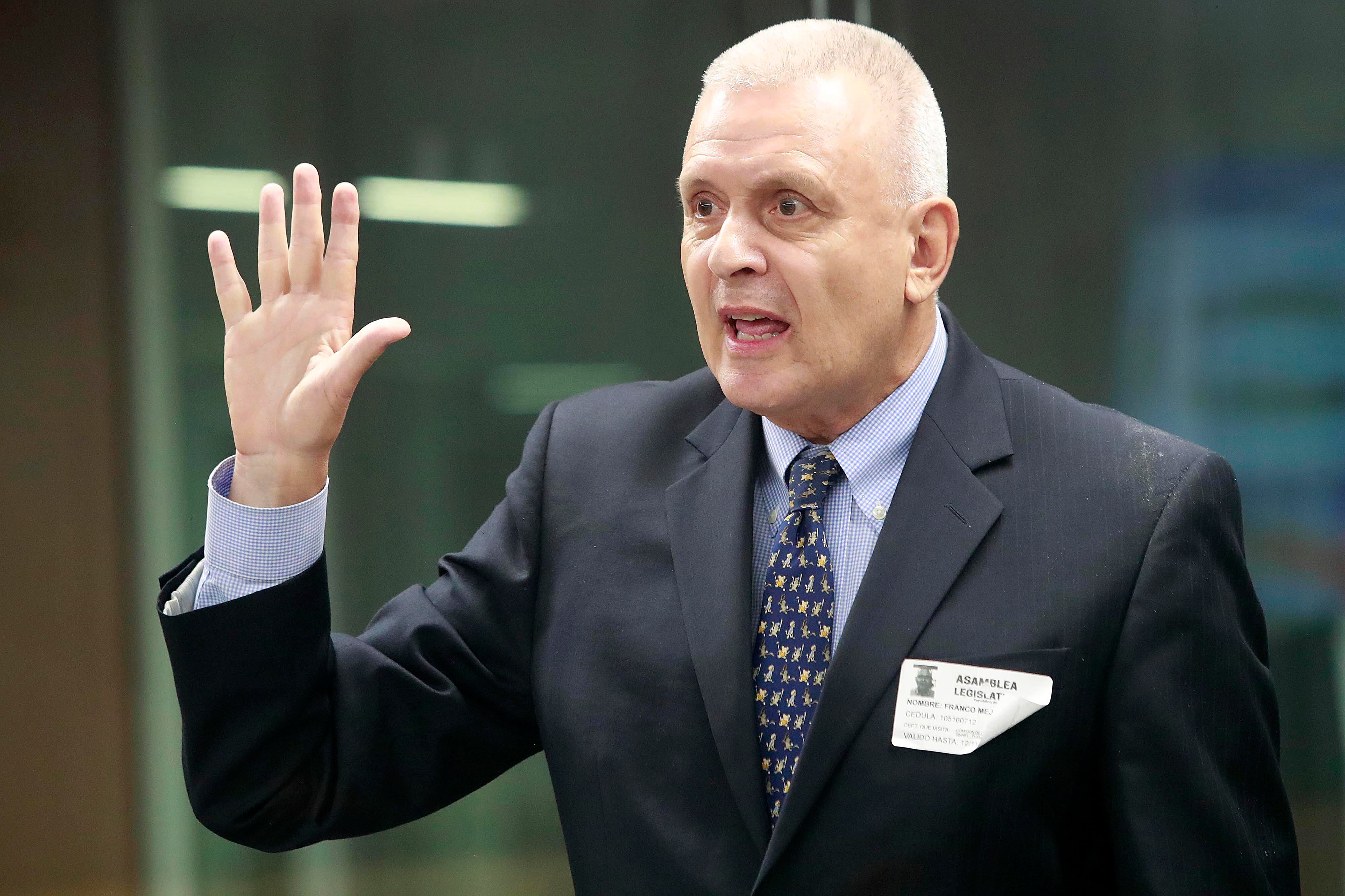 11/12/2023 Asamblea Legislativa. Alberto Franco, exrepresentante de Costa Rica ante el BCIE, comparece ante Comisión del Sinart.