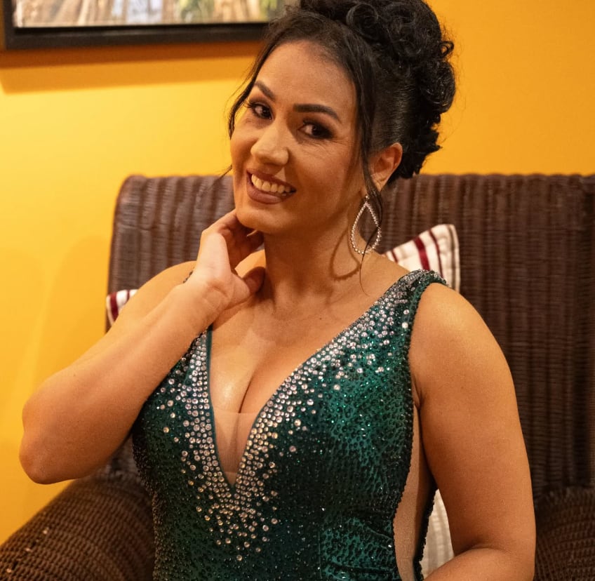 Elena Umaña, cantante nacional.
