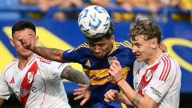 ¡Duelo de fieras! River Plate y Boca Juniors exponen sus invictos en un Superclásico que promete sacar chispas