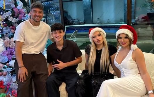 Jazmín Salas, Christian Bolaños y sus hijos