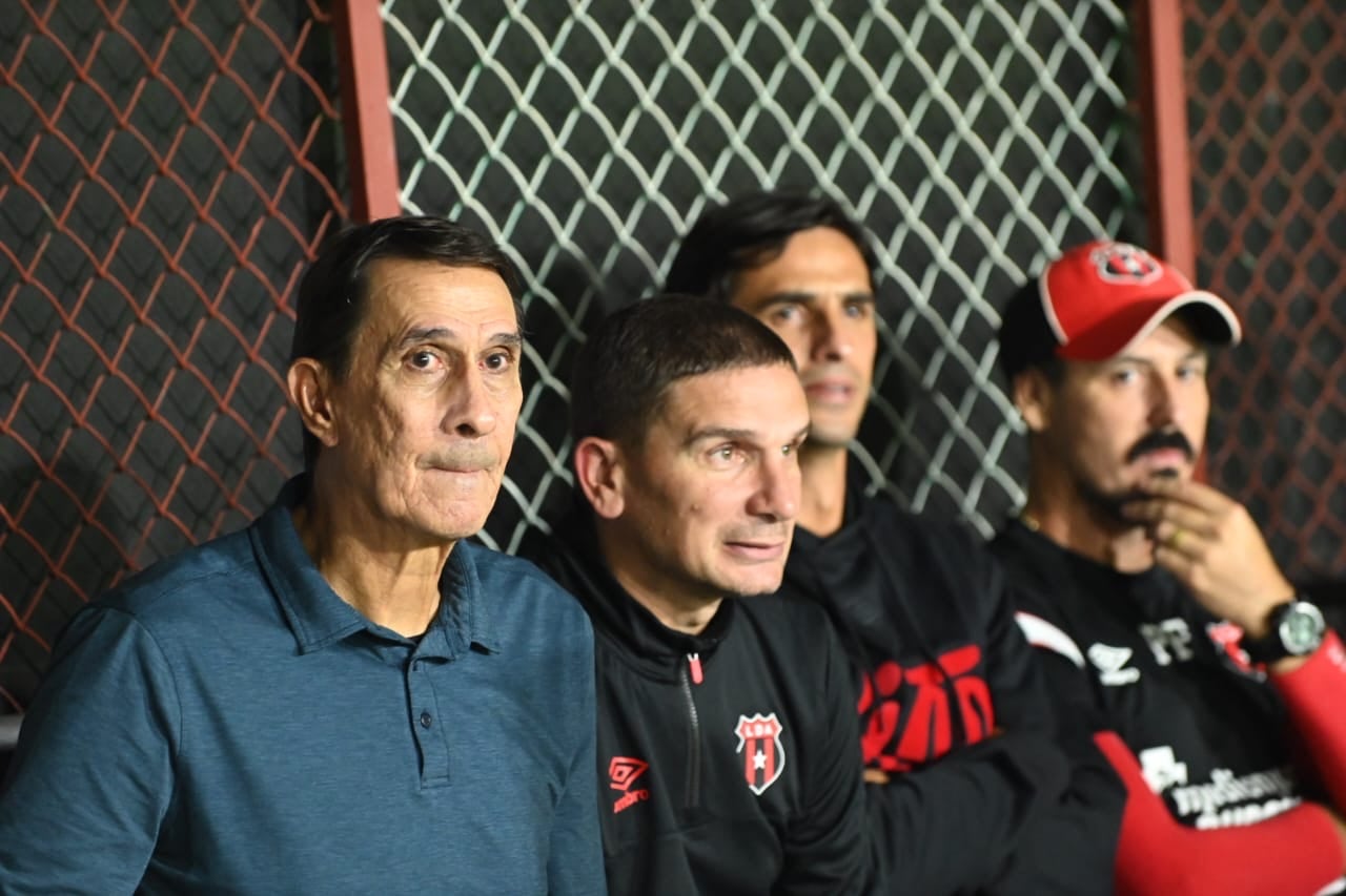 30/04/2024/ juego entre Herediano vs Alajuelense por la fecha 20 del torneo clausura de la copa Promerica/ foto Albert Marín