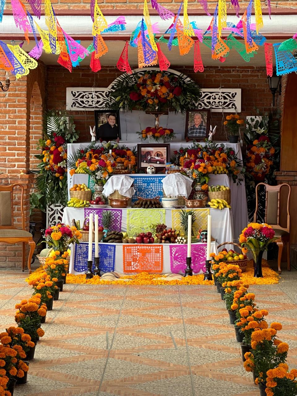 Altares como estos se encuentra uno en algunas casas.