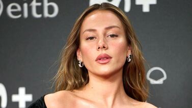 Ester Expósito reaccionó así porque su nombre aparezca en canción de J Balvin