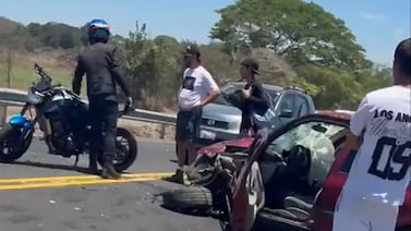 Violento choque en Puntarenas cobra una vida y deja a varias personas heridas