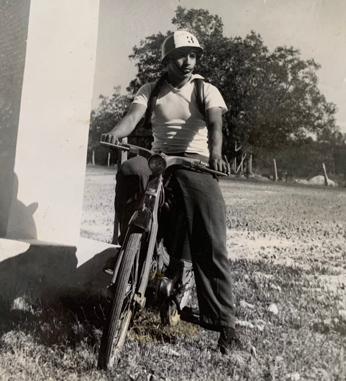 Édgar Porras Quirós, de 81 años, es un puntarenense de la pura cepa que vive desde 1964 en Estados Unidos y quien solo ocupó de 22 días para vencer al coronavirus.