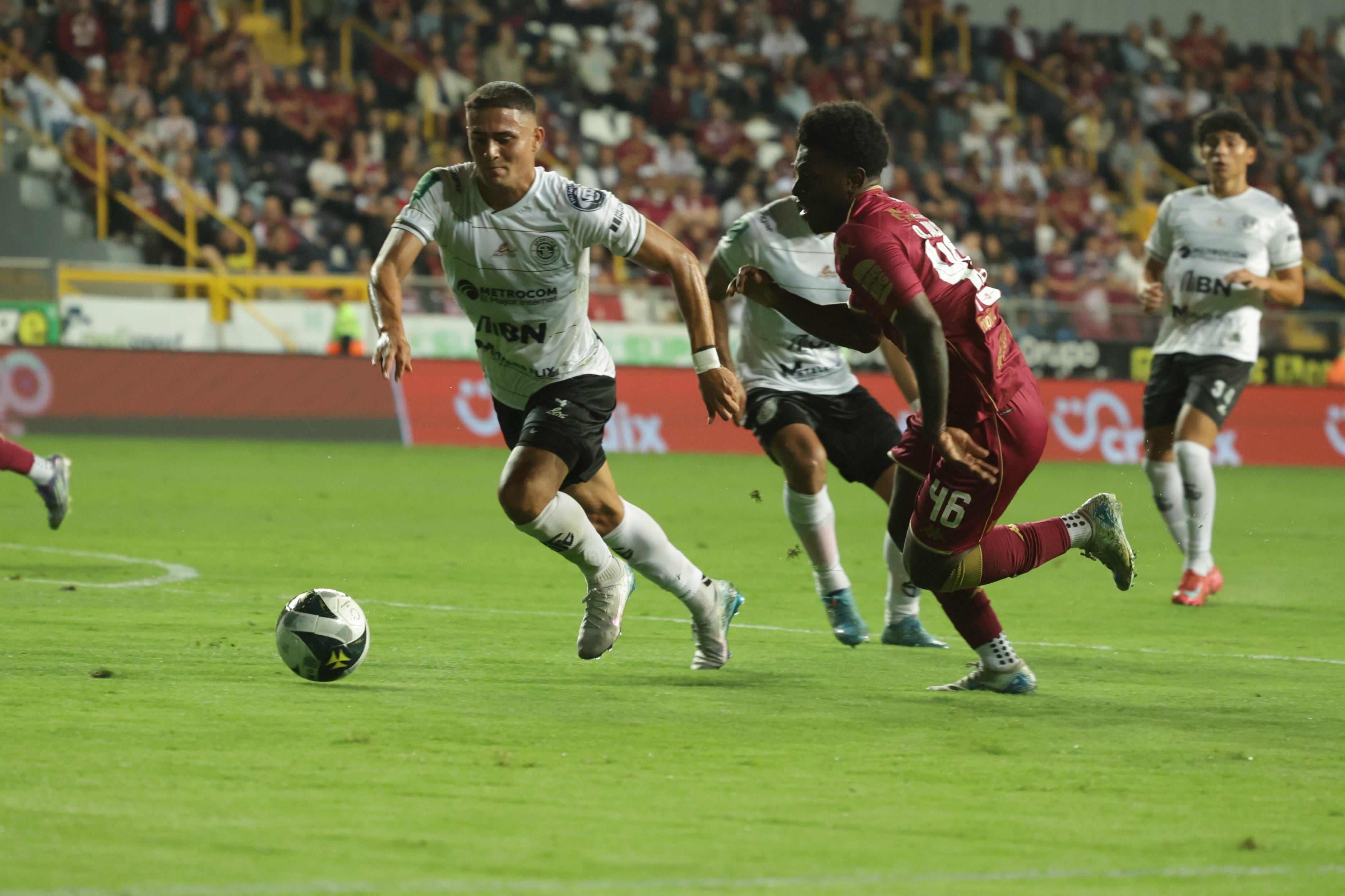 23/08/2025, San José, Estadio Ricardo Saprissa, partido de la jornada 5 del torneo de apertura 2025 entre el Deportivo Saprissa y Sporting