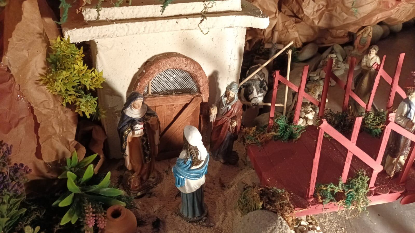 Desde los primeros días del pasado mes de marzo Steven Castro Chavarría, vecino de San Joaquín de Flores en Heredia, comenzó a hacer el pasito para este 2022 y lo terminó a finales del pasado octubre, o sea, duró 8 meses construyéndolo