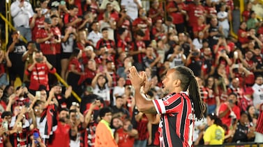 Jonathan McDonald se despidió del fútbol en medio de un mar de lágrimas: “Esto es muy duro para mí”